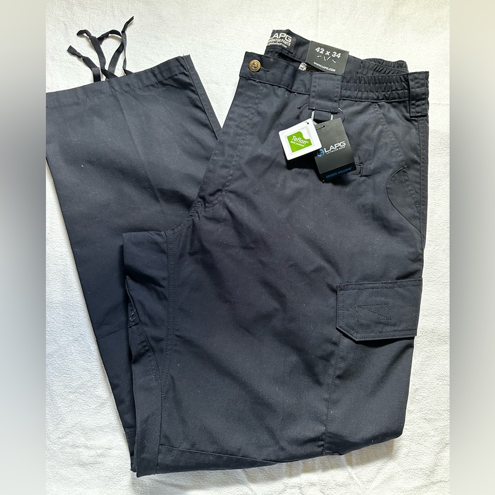 Men's Black Cargo Pants with Water-Resistant Teflon Finish